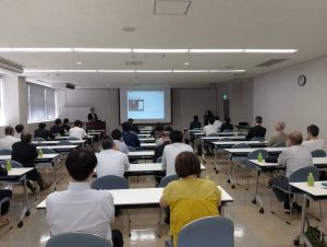 ６月